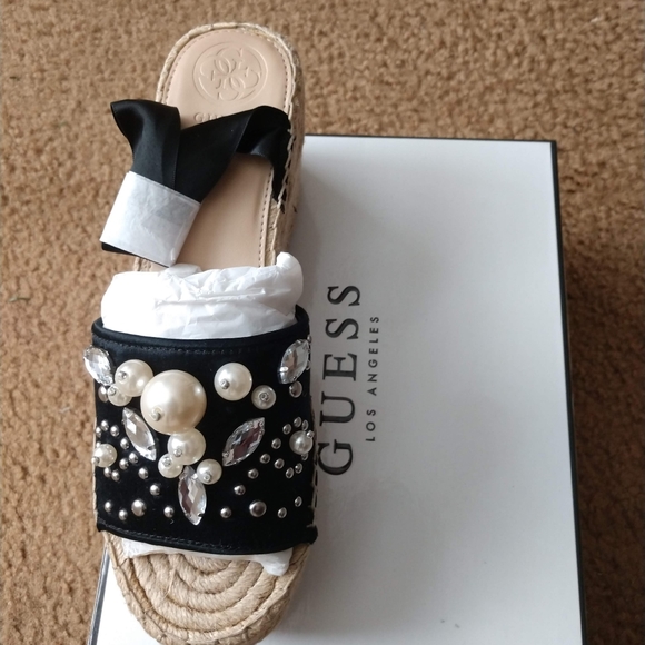 Guess Sandals - Picture 5 of 5